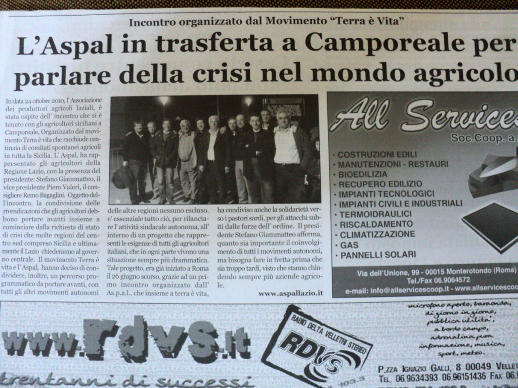 Ottobre 2010 - L'Aspal in trasferta a Camporeale per parlare della crisi nel mondo agricolo